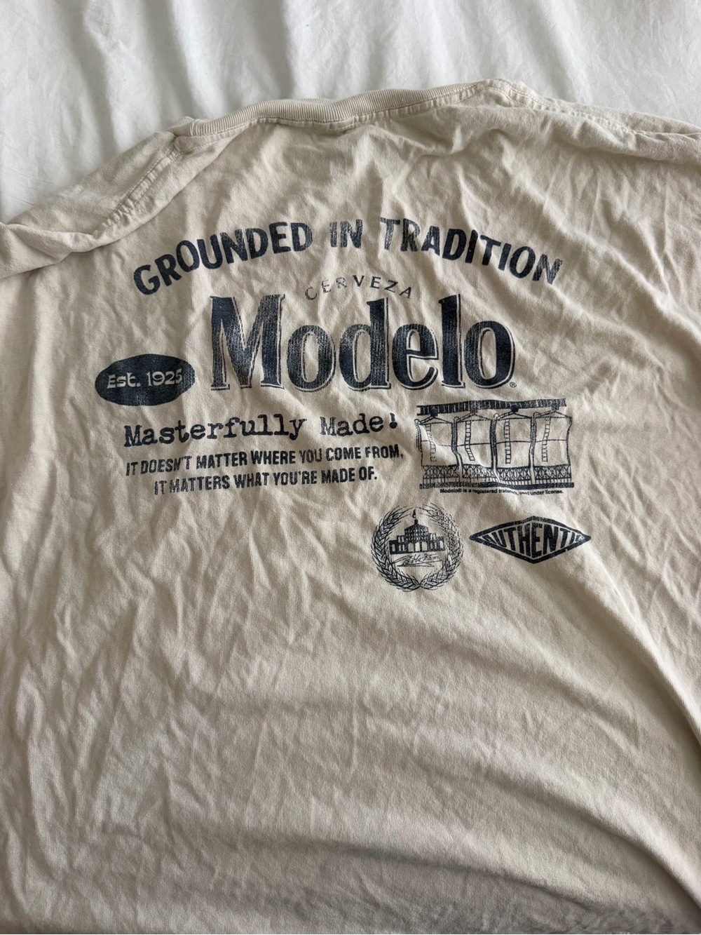 ModelCo Cream Graphic Short Sleeve Tee